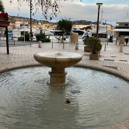 Appartement 2 Chambres A 3Min De Palais Des Festivals Climatisation Wifi Daire
